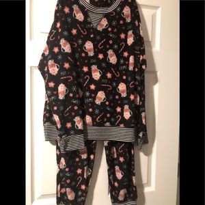 Secret Treasures women’s fleece sleepwear